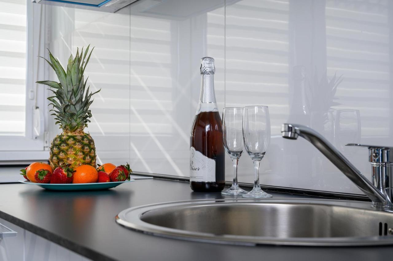 Apartman Nataly Ni Exterior foto