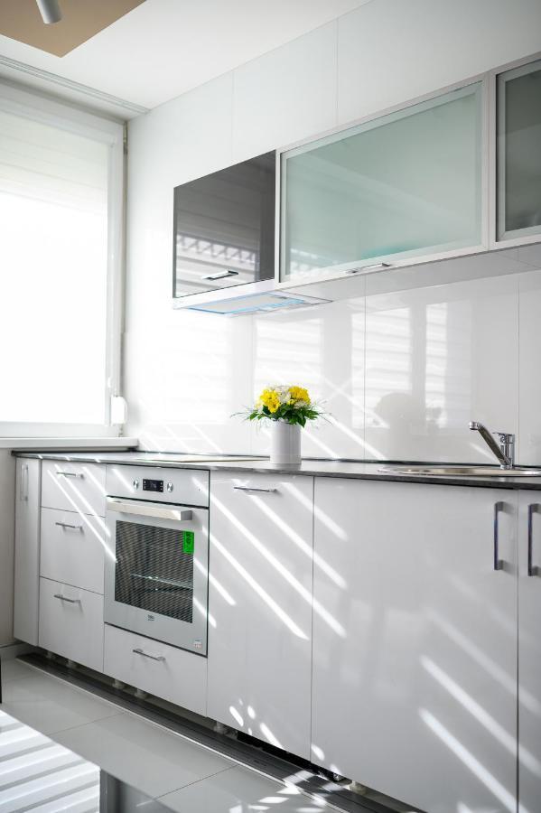 Apartman Nataly Ni Exterior foto