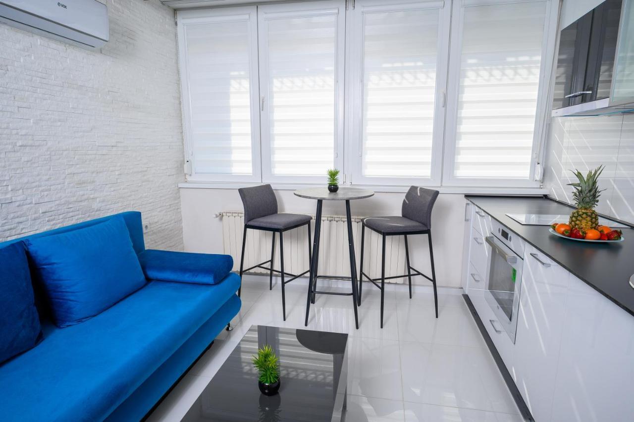 Apartman Nataly Ni Exterior foto